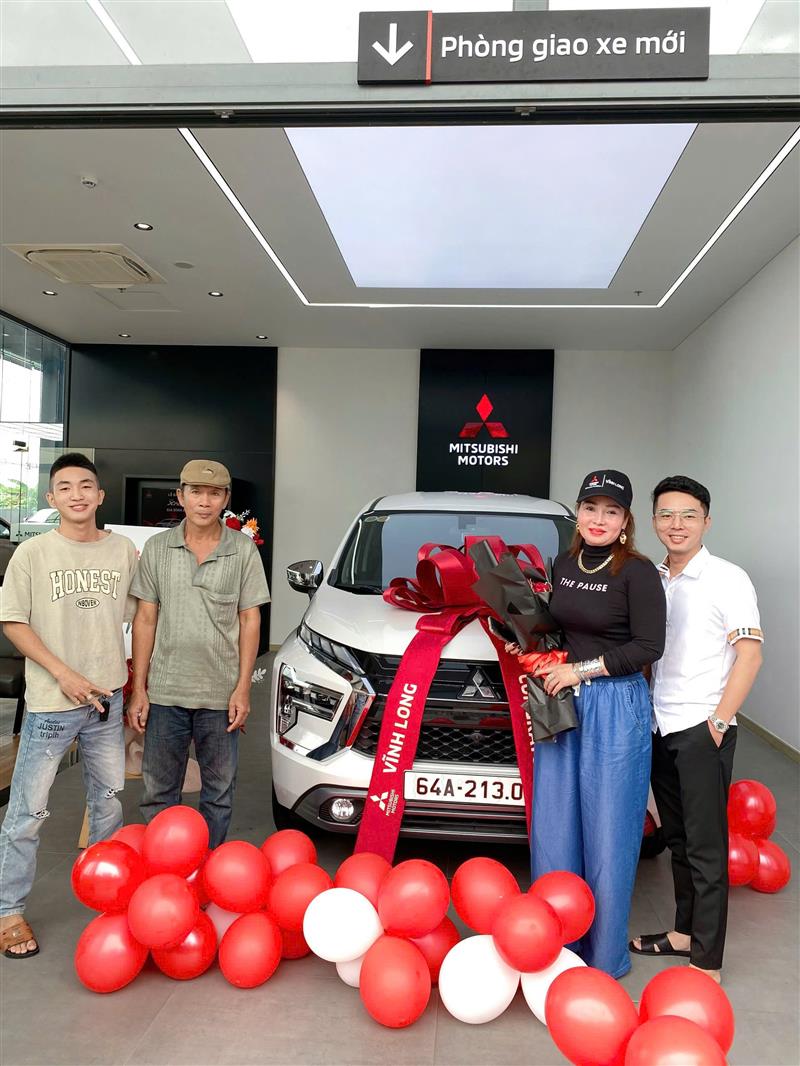 Giao xe cho Quý khách hàng